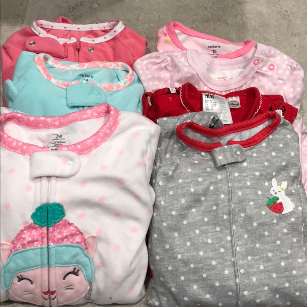 7 Carter/H&M girl body suit (18-24m)